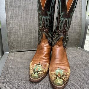 Size 8B Lucchese cowboy boots with snakeskin toe.